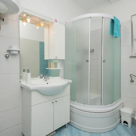 公寓 Two-bedroom In Zagvozd