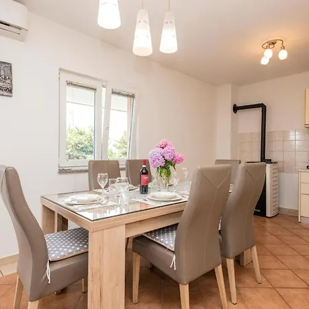 公寓 Two-bedroom In *