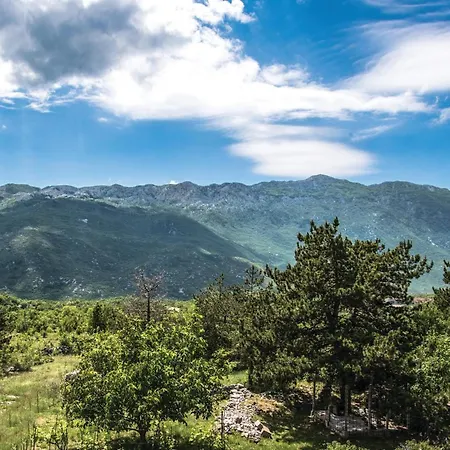 Two-bedroom In 公寓 *